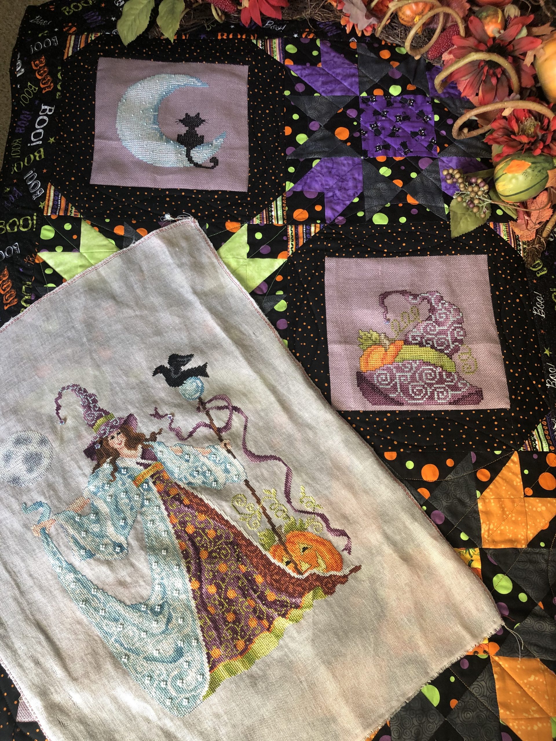 halloween quilt and stitch